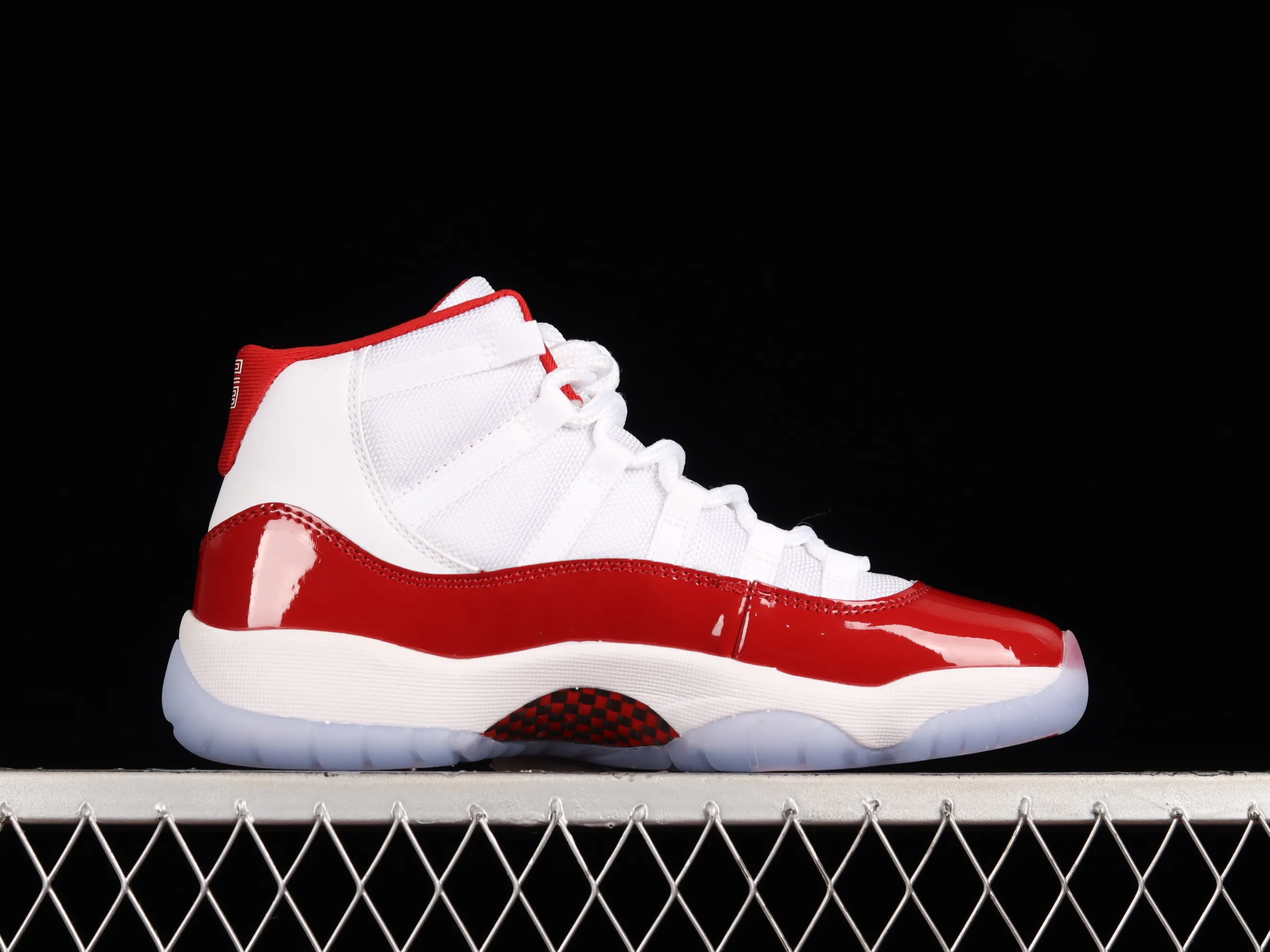 All categories Air Jordan Jordan series basketball shoes Air Jordan 11 Air Jordan 11 "Cherry" AJ11 Joe 11 cherry red genuine standard genuine carbon women's high-top basketball shoes 378038-116